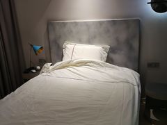 -白玉兰酒店(上海田子坊马当路地铁站店)