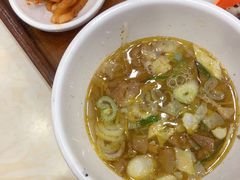 -乡党臊子面(丰庆公园店)