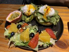 罗勒酱杂菌班尼迪蛋-BE BRIGHT KITCHEN(正佳广场店)
