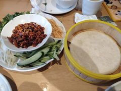 -关东小磨东北菜(上海长风大悦城店)