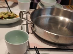 -黄记煌三汁焖锅(新佳丽江汉路店)