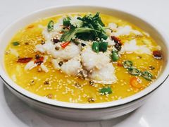 金汤酸菜鱼-小团圆餐厅(豪布斯卡店)