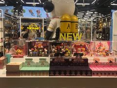 -泡泡玛特POPMART(侨福芳草地店)