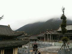 -冕宁灵山寺