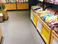 面包甜点陈列柜-良品铺子(大唐西市店)