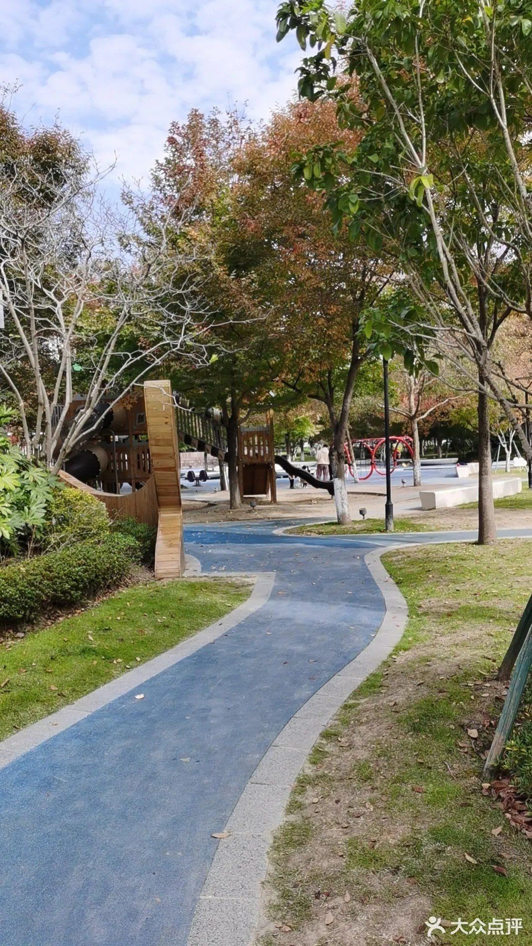 天天领红包#公园漫步之旅乐清中心公园有一大片儿童幼童设施,能挖沙