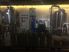 -40+精酿啤酒俱乐部(国投财富广场店)