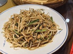 豆芽炒粉-那家老院子东北菜·饺子·小鸡炖蘑菇(艳华街店)