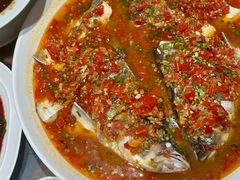 剁椒鱼头-加顺农场餐厅