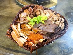 招牌筲箕卤菜-灶东家民间菜(回兴店)