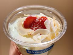 草莓牛油果酸奶-Blueglass酸奶(华贸购物中心店)