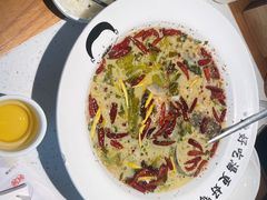 -江渔儿酸菜鱼(奥园广场金发购物中心店)