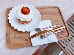 -VERIE BAKEHOUSE