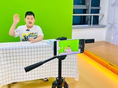 -蓝话筒·少儿成人演讲口才·主持朗诵·戏剧表演(大华第一坊店)
