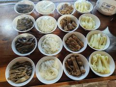 -艳阳天民俗村(公园路店)
