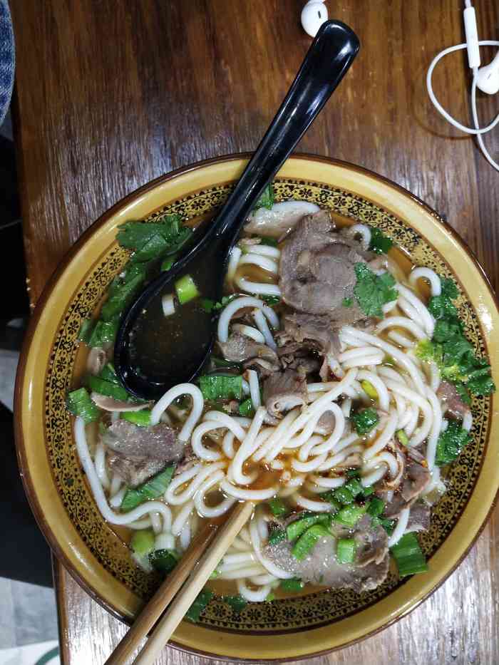 羊肉羊杂给很多而且汤也炒鸡杭蚁缪蛉夥鄣晖计羊肠粉羊肉粉馆图片