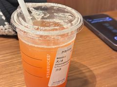 -星巴克(上海长宁来福士1F店)