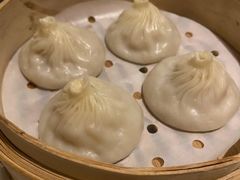 招牌鲜肉小笼包-逸道(益丰·外滩源店)
