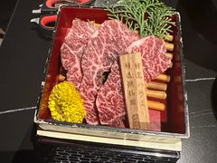 -山川小町·极番烧肉(新地假日广场店)