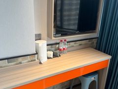 -好家园酒店(深圳坪山技术大学地铁站店)