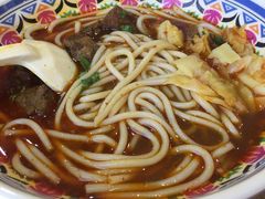 -鑫花溪牛肉米粉(人民广场店)