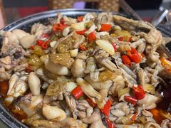 -昱龙大盆牛蛙馆(三兴街总店)
