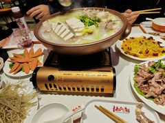 -杨氏青龙虾·羊蝎子(托乐嘉店)