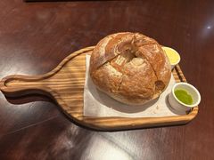 餐前面包-恰餐厅及酒吧 CHAR Bar & Grill (北京丽都皇冠假日店)