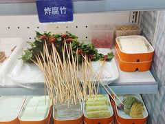 -两三事小郡肝串串香火锅(桂庙店)