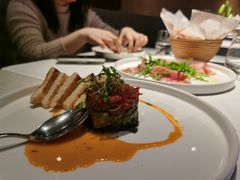 牛肉塔塔配牛油果黑橄榄酱-Solo(衡山路店)