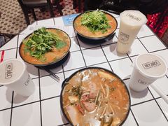 -肥汁米蘭香港米线(宁波路总店)