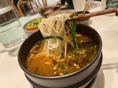 小锅米线-胡麻(静安嘉里店)