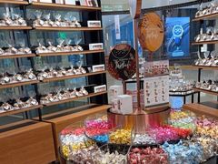 -Laderach 莱德拉(上海环贸iapm店)