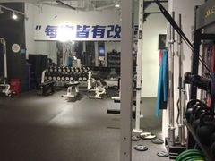 -汗水空间私教健身连锁(SM广场店)