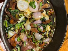 -云海肴·汽锅鸡·云南菜(天山百盛优客店)