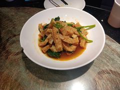 -巴特餐饮6加1音乐餐吧·新疆菜