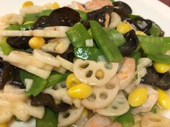 -鑫渔港海鲜本地菜·山海关浑锅(东戴河店)