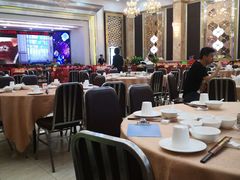 大堂-轩记海鲜餐厅·四十五年老字号·经典粤菜(西区彩虹店)