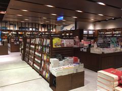 -诚品(信义店)