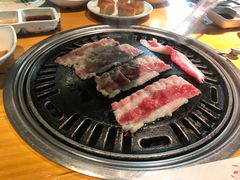 -唯成•韩国炭火烤肉 유성고기