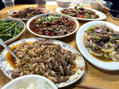 -九九牛肉馆(南山路店)