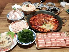 -旧街市鲜货老火锅(大光路店)