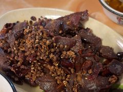 -沈记酸菜牛肉火锅店(九号路店)