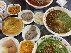 -牛一嘴·兰州牛肉面·大盘鸡(财富中心店)