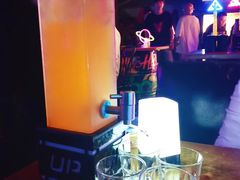 -UP嘻哈酒吧(粉巢店)