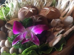 -捞神煲汤火锅(湖滨商业街店)