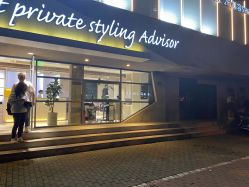 -PE SALON