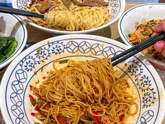 -李与白包子铺(桐梓林店)