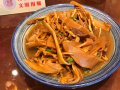 笋干焖肉-苏浙徽·江南荟·本味融合菜(相城方圆里店)
