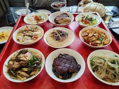 -蓝田九大碗民俗食府(蓝田店)